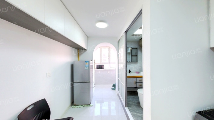 崇东三小区二手房实景图