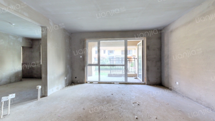 御龙湾二手房实景图