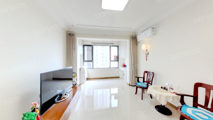 港湾樾府二手房实景图