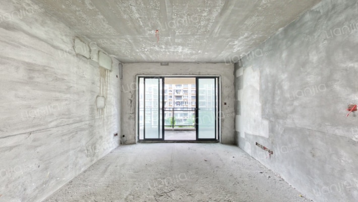 伊泰天骄二期二手房实景图