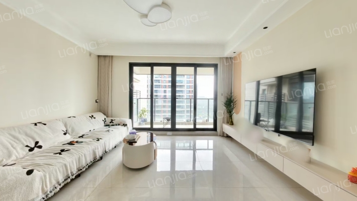 中南融创玖华台邸二手房实景图