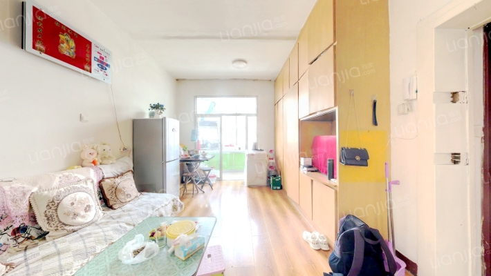 山西二建集团张家巷住宅小区二手房实景图