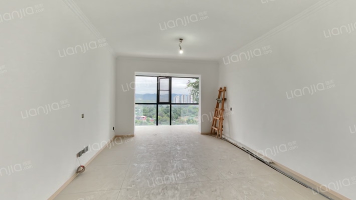 天湖国际二手房实景图