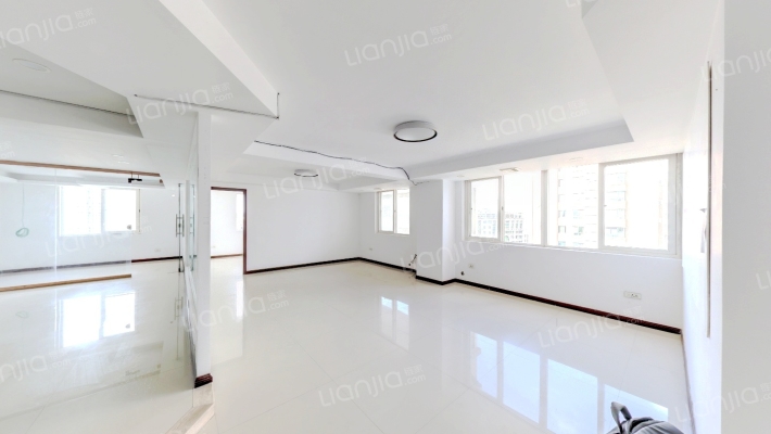 金融大厦二手房实景图