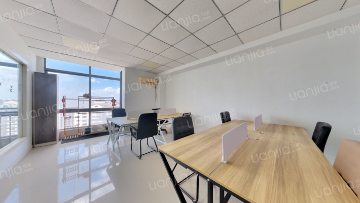 嘉裕广场二手房实景图