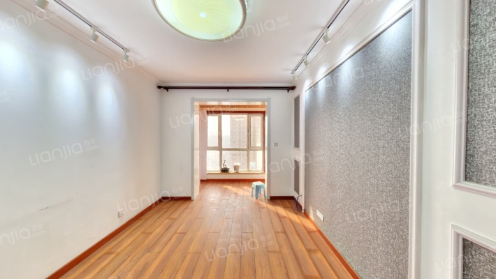 兰海佳苑二手房实景图