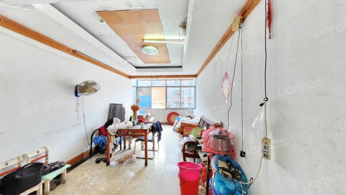 长江饭店宿舍二手房实景图