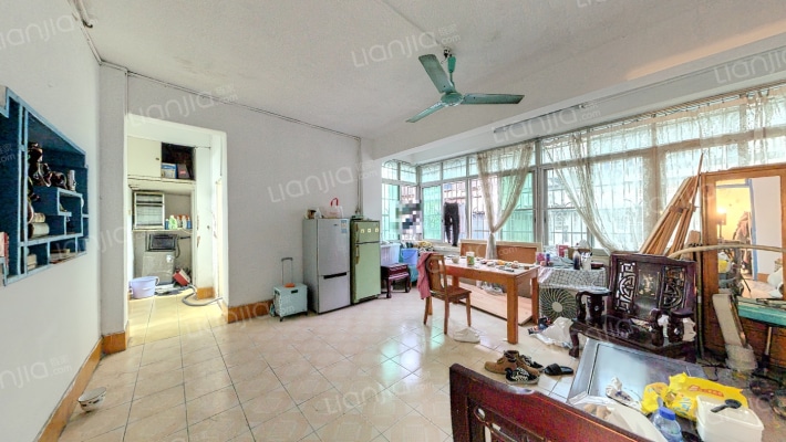 寺右二横路16号大院二手房实景图