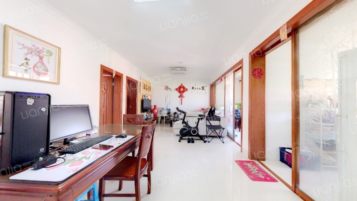 名湖花苑二手房实景图