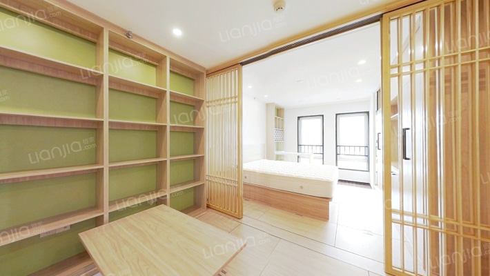 中梁和宾府二手房实景图