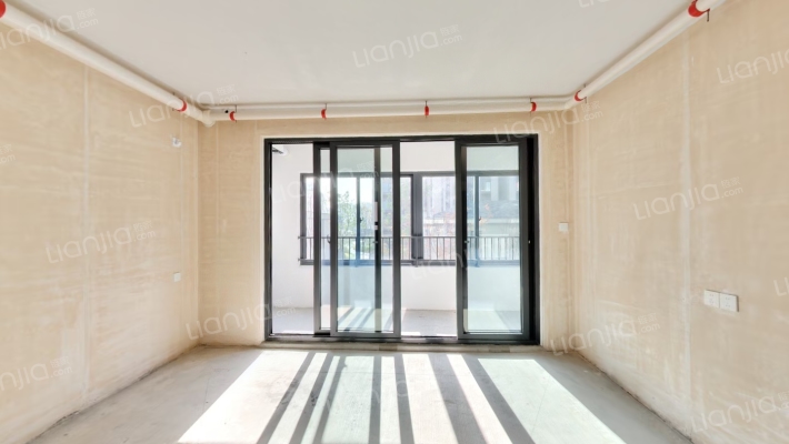 龙湖鑫基华德·天璞二手房实景图