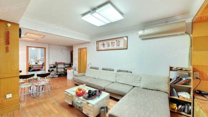 灵响小区二手房实景图