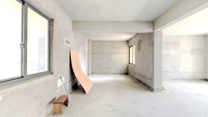 东郡华府二手房实景图