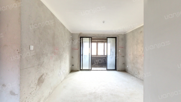 淀山湖花园礼苑二手房实景图