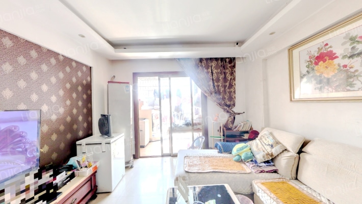 翡翠华庭二手房实景图