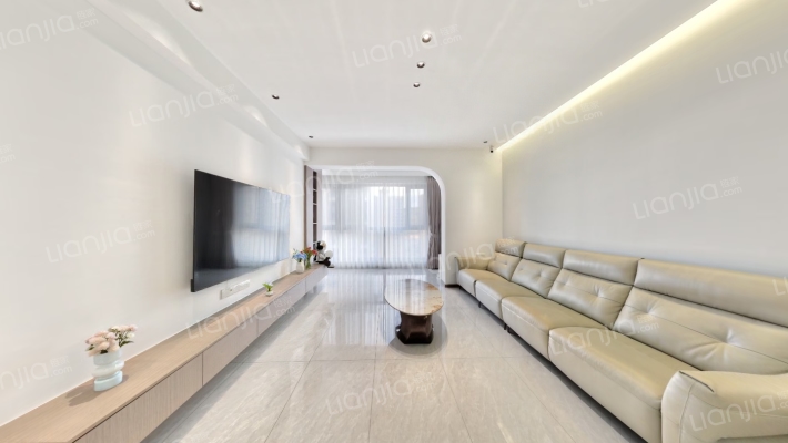 保利金香槟二手房实景图