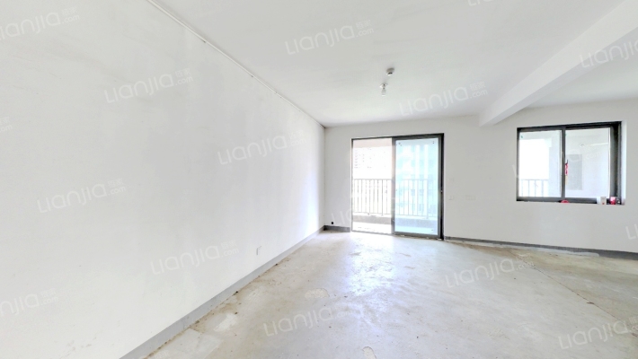 康瑞花苑二手房实景图