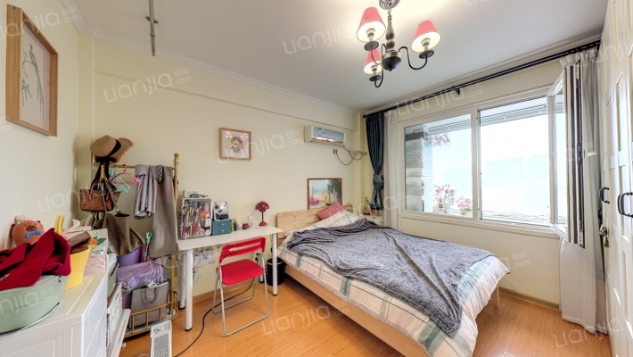 南方花园A组团二手房实景图