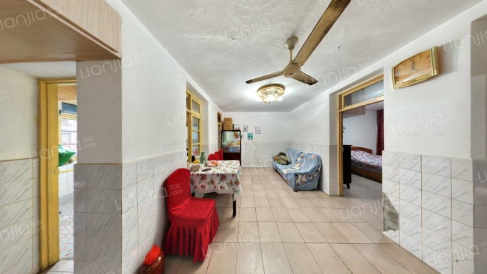 隆岗新村矿机小区二手房实景图