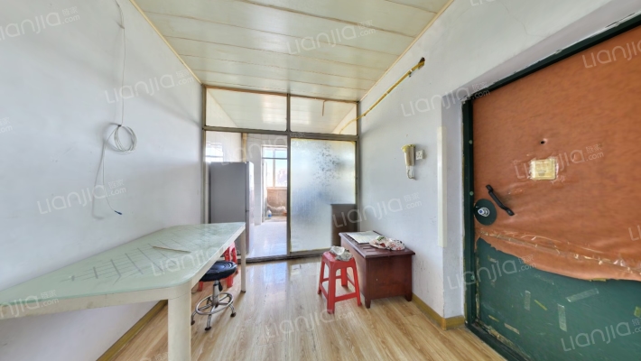 万龙花园二手房实景图