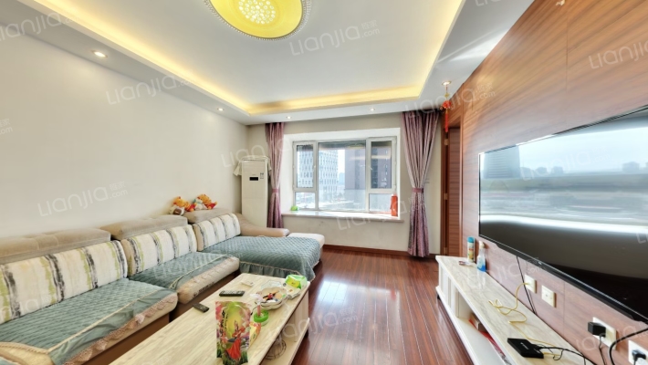 万科城B区二手房实景图