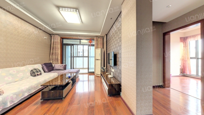 大华南湖公园世家三期二手房实景图