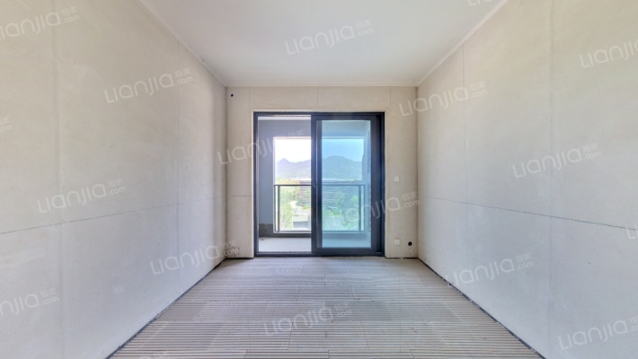 融创云湖十里E区二手房实景图