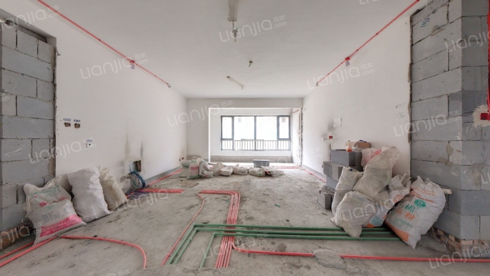 绿地柏仕晶舍二手房实景图