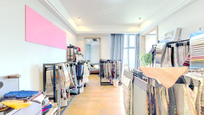 龙渡广场二手房实景图