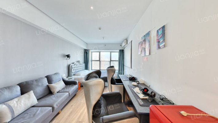 峯汇中心二手房实景图