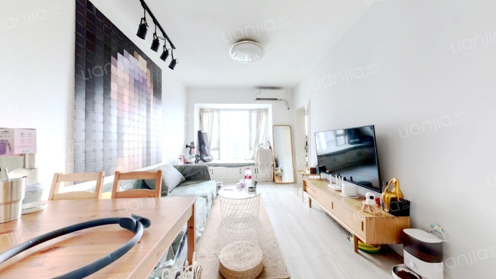 蓝润V客东区二手房实景图