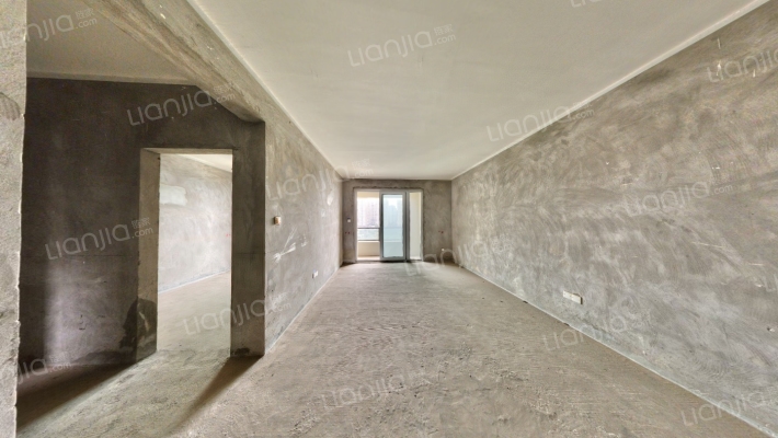 保利爱尚里尚彩二手房实景图