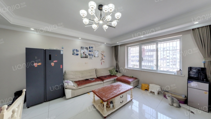 新贵苑二手房实景图