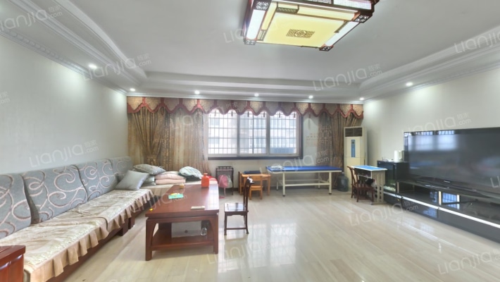 锦绣华庭二手房实景图