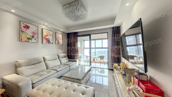 万科瑧湾府二手房实景图