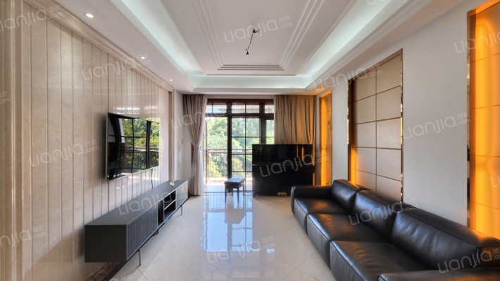 翡翠城三期二手房实景图