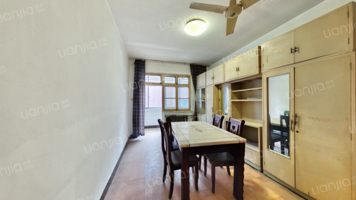 大庆路社区物资家属院二手房实景图