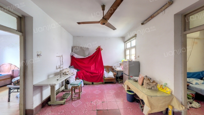 桃园新邨二手房实景图