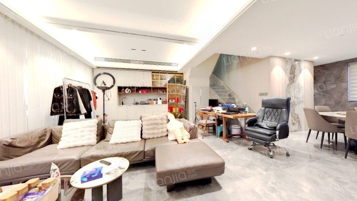 见山湖别院二手房实景图