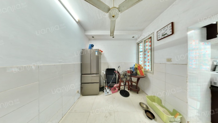 南田村36号二手房实景图