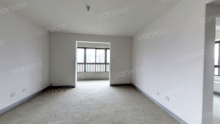 品尚雅居二手房实景图