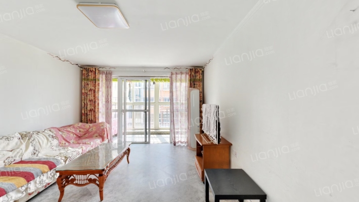 鑫港花园南区二手房实景图