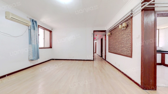 金融广场二手房实景图