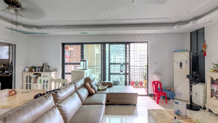 万科金域华庭二手房实景图