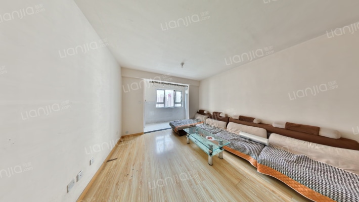 卓越花园二手房实景图