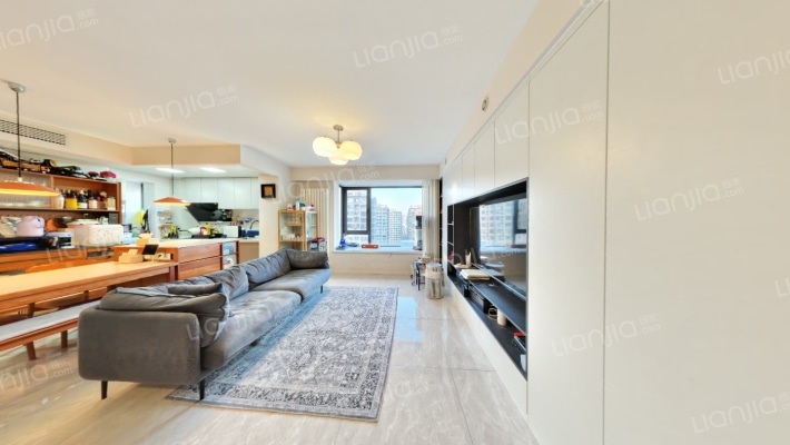 鸿业兴园一区二手房实景图