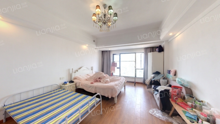 南昌井冈山大道名爵公馆二手房实景图