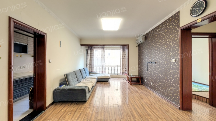 怡景新苑二手房实景图