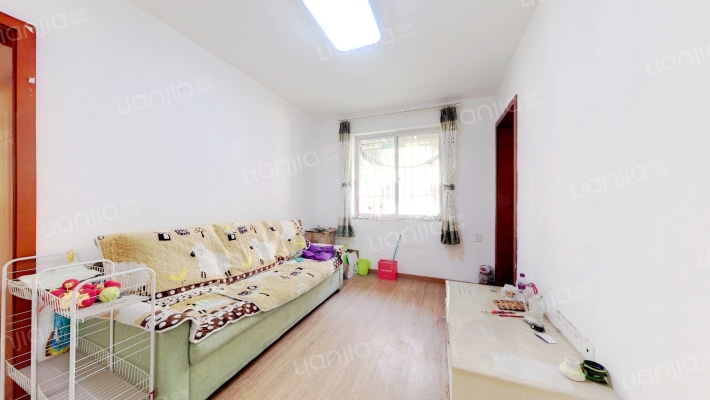 百卉路11号二手房实景图