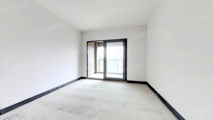 融创九樾府C区二手房实景图